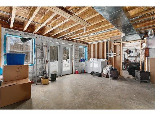 Family room - 92 Ch. Blaskie, Otter Lake, QC - Indoor Photo Showing Basement