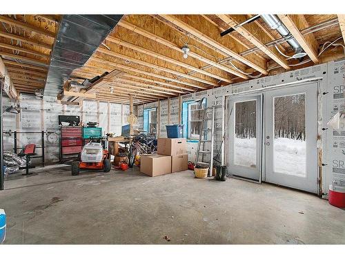 Family room - 92 Ch. Blaskie, Otter Lake, QC - Indoor Photo Showing Basement