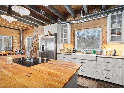 Kitchen - 92 Ch. Blaskie, Otter Lake, QC - Indoor Photo Showing Kitchen