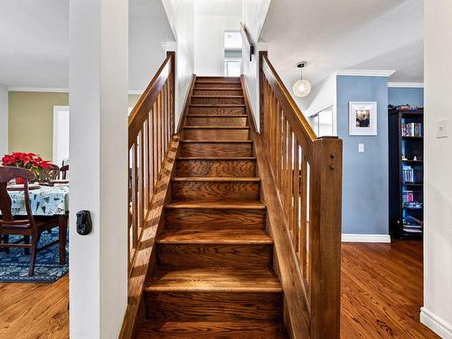 Escalier - 25 Rue De Tanglewood, Kirkland, QC - Indoor Photo Showing Other Room