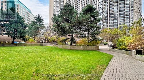 2902 - 65 Harbour Square, Toronto, ON - Outdoor