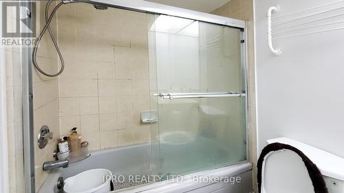 5060 Moulin Rouge Crescent, Mississauga, ON - Indoor Photo Showing Bathroom