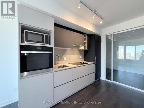 3608 - 319 Jarvis Street, Toronto, ON - Indoor Photo Showing Kitchen