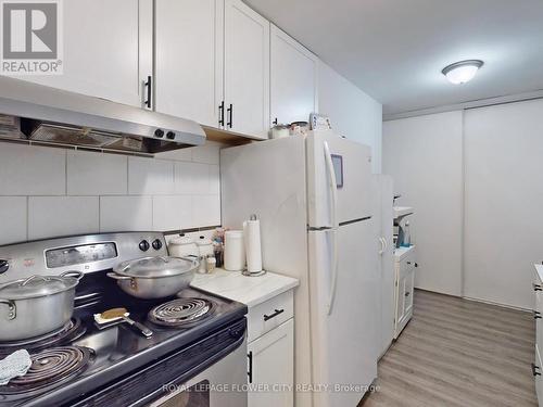 1603 - 390 Dixon Road, Toronto, ON - Indoor Photo Showing Kitchen