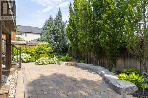 2135 Bingley Crescent, Oakville, ON - Outdoor