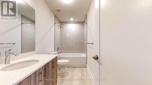 4 - 117 Sladden Court, Blue Mountains, ON - Indoor Photo Showing Bathroom