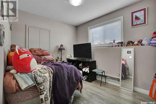 302 Lehrer Manor, Saskatoon, SK - Indoor Photo Showing Bedroom