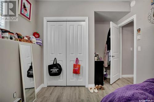 302 Lehrer Manor, Saskatoon, SK - Indoor Photo Showing Bedroom