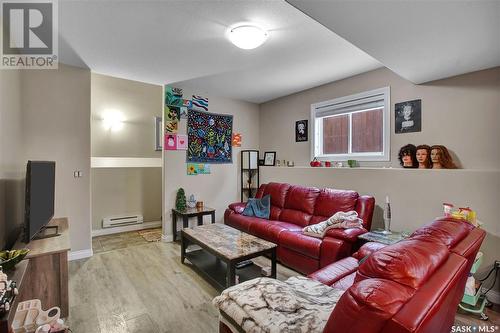 302 Lehrer Manor, Saskatoon, SK - Indoor