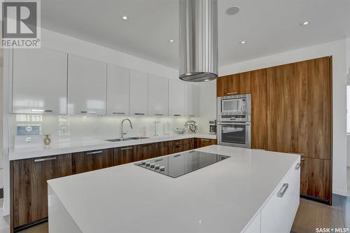 5297 Aviator Crescent, Regina, SK - Indoor Photo Showing Kitchen With Double Sink With Upgraded Kitchen