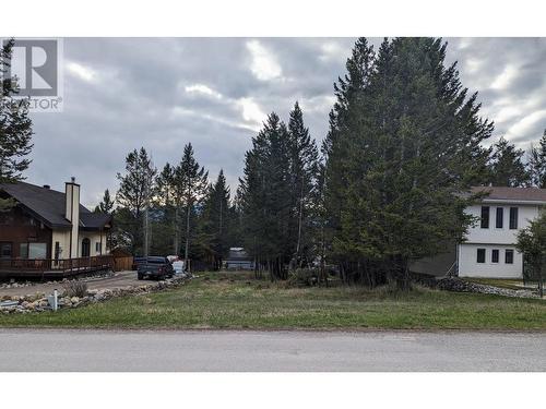 7503 Jackson Avenue, Radium Hot Springs, BC 