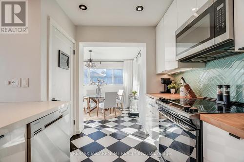 148 Churchill Road S, Halton Hills, ON - Indoor Photo Showing Kitchen