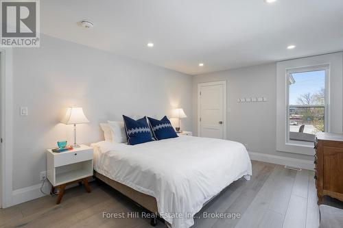 2 - 114 Ontario Street, Collingwood, ON - Indoor Photo Showing Bedroom