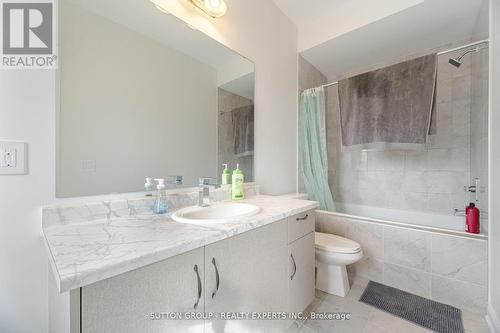 59 Raspberry Ridge Avenue, Caledon, ON - Indoor Photo Showing Bathroom