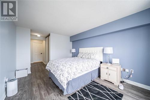 75 Riverside Drive Unit# 1403, Windsor, ON - Indoor Photo Showing Bedroom