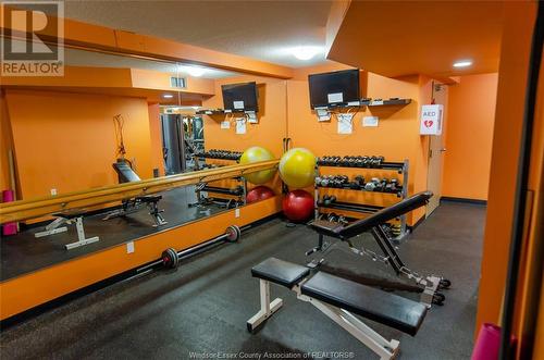 75 Riverside Drive Unit# 1403, Windsor, ON - Indoor Photo Showing Gym Room