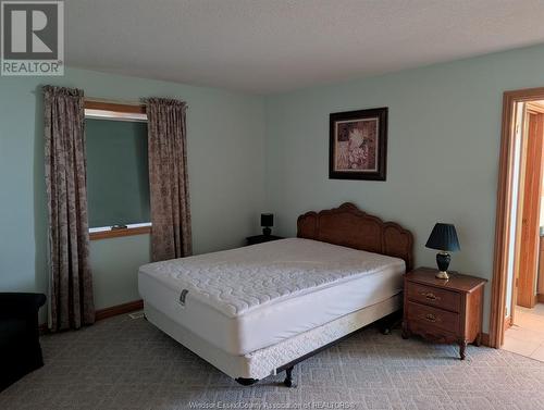 6802 Concession 6 North, Amherstburg, ON - Indoor Photo Showing Bedroom