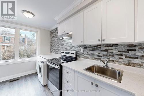 208 Wheeler Avenue, Toronto, ON - Indoor Photo Showing Kitchen With Upgraded Kitchen