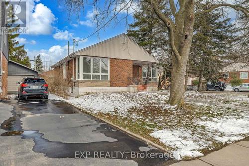 9 Mulock Avenue, Hamilton, ON - Outdoor