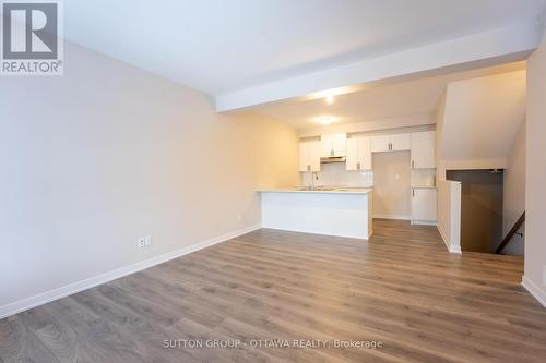 177 Beebalm Crescent, Ottawa, ON - Indoor Photo Showing Kitchen