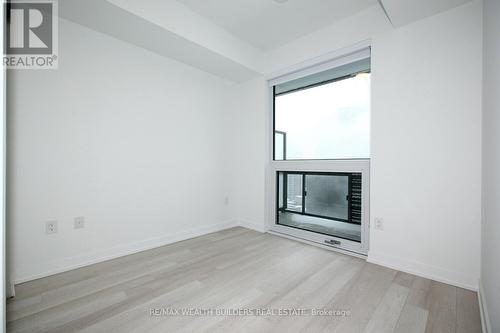 1404 - 39 Roehampton Avenue, Toronto, ON - Indoor Photo Showing Other Room