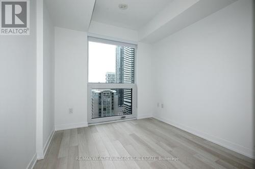 1404 - 39 Roehampton Avenue, Toronto, ON - Indoor Photo Showing Other Room