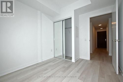 1404 - 39 Roehampton Avenue, Toronto, ON - Indoor Photo Showing Other Room