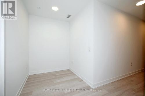 1404 - 39 Roehampton Avenue, Toronto, ON - Indoor Photo Showing Other Room