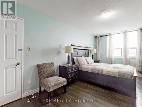 819 - 180 Markham Road, Toronto, ON - Indoor Photo Showing Bedroom