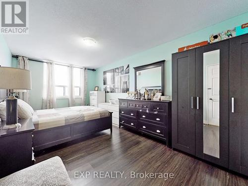 819 - 180 Markham Road, Toronto, ON - Indoor Photo Showing Bedroom