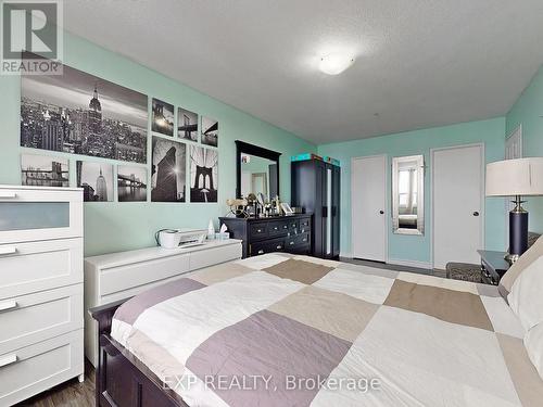 819 - 180 Markham Road, Toronto, ON - Indoor Photo Showing Bedroom