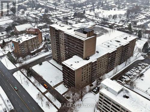 819 - 180 Markham Road, Toronto, ON - Outdoor