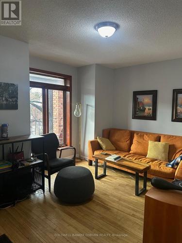 165 Patterson Unit 2 Avenue N, Ottawa, ON - Indoor Photo Showing Living Room