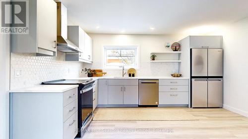 147 Second Street, Collingwood, ON - Indoor Photo Showing Kitchen With Upgraded Kitchen