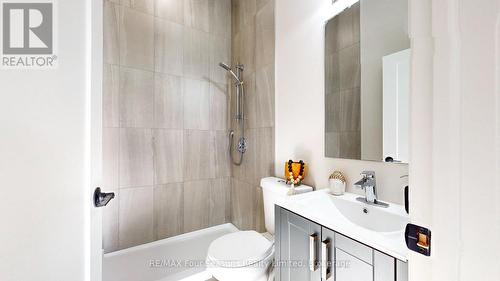 147 Second Street, Collingwood, ON - Indoor Photo Showing Bathroom