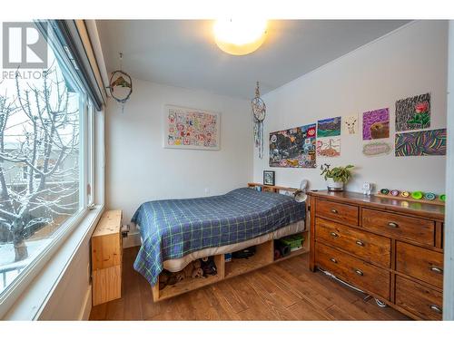 458 Alexander Avenue, Penticton, BC - Indoor Photo Showing Bedroom