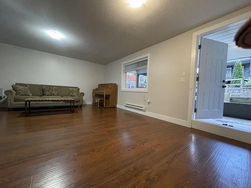 Basement-205Xx 69 ' Avenue, Langley, BC - Indoor