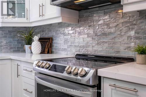 1503 Ogden Avenue, Mississauga, ON - Indoor Photo Showing Kitchen