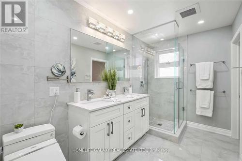 1503 Ogden Avenue, Mississauga, ON - Indoor Photo Showing Bathroom