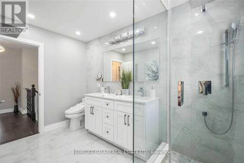 1503 Ogden Avenue, Mississauga, ON - Indoor Photo Showing Bathroom