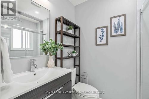 1503 Ogden Avenue, Mississauga, ON - Indoor Photo Showing Bathroom