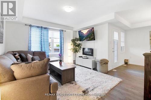 54 - 1222 Rose Way, Milton, ON - Indoor Photo Showing Living Room