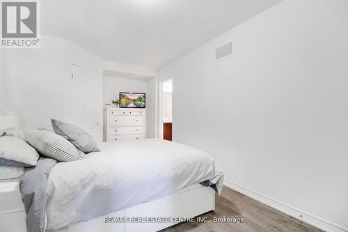 54 - 1222 Rose Way, Milton, ON - Indoor Photo Showing Bedroom