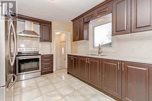 5968 Olde Baseline Rd W S, Caledon, ON - Indoor Photo Showing Kitchen