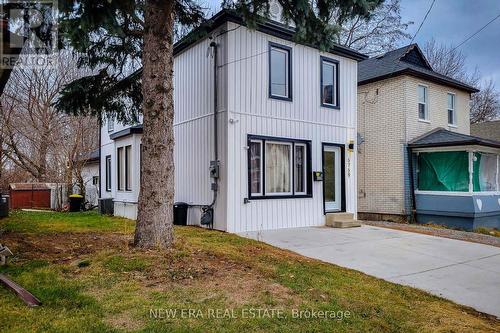 5759 Robinson Street, Niagara Falls, ON - Outdoor