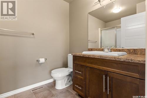 156 4100 Sandhill Crescent, Regina, SK - Indoor Photo Showing Bathroom