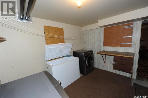 1107 Mcmillan Avenue, Saskatoon, SK - Indoor Photo Showing Laundry Room