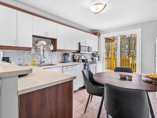 Kitchen - 7008  - 7010 Ch. Kildare, Côte-Saint-Luc, QC - Indoor Photo Showing Other Room