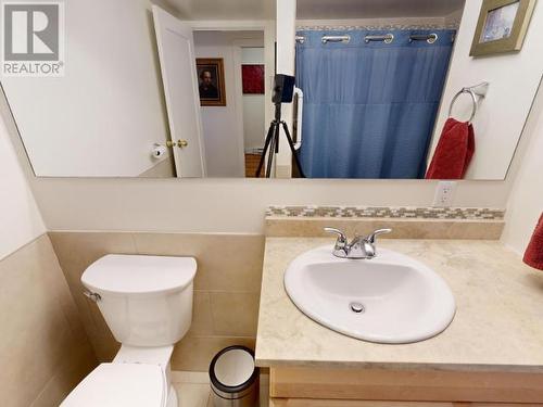 6-4420 Quebec Ave, Powell River, BC - Indoor Photo Showing Bathroom