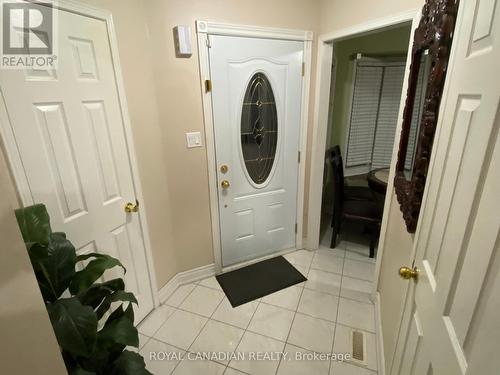 9 Clarion Crescent, Markham, ON - Indoor Photo Showing Laundry Room